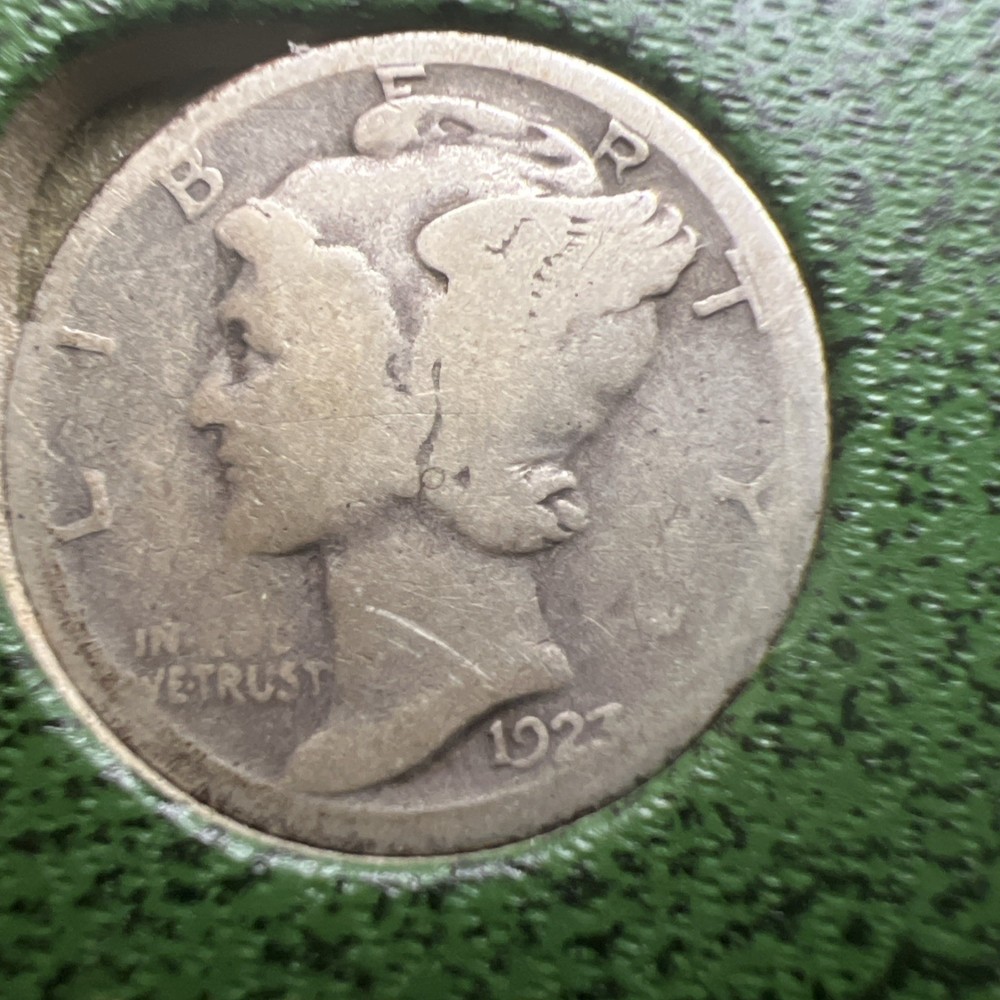 1923 S MERCURY DIME! Nice Better Early Date