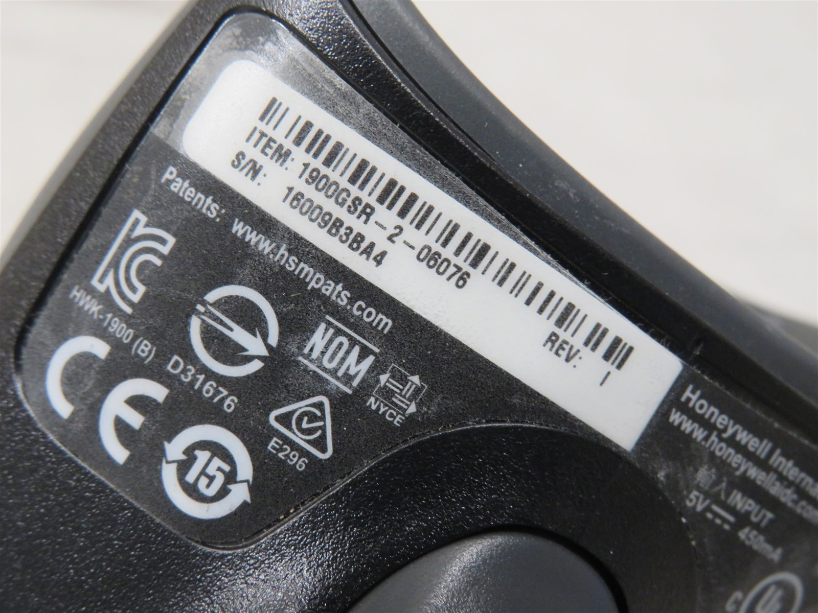 Honeywell Xenon 1900 Barcode Scanner 1900GSR-2 w/ USB