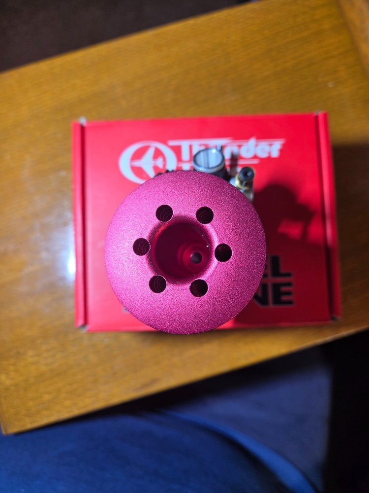 Beautiful Red PRO 21 Thunder Tiger RC Nitro Engine Bump Start NOS