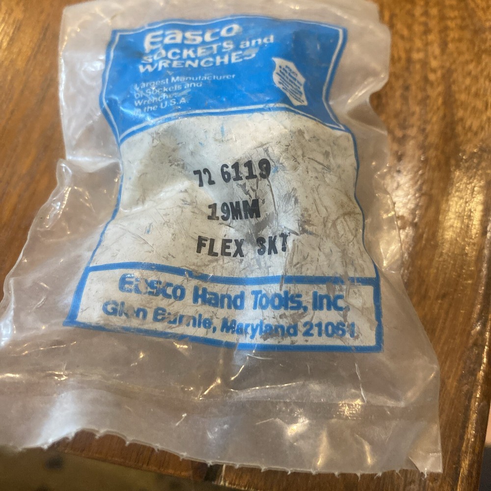 EASCO 19MM FLEX SOCKET 72 6119 *MADE IN USA*
