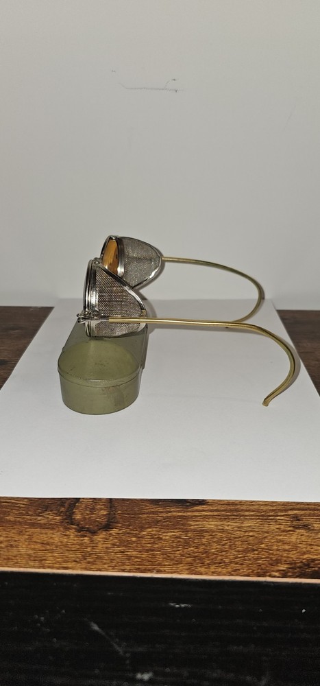 Welsh Manufacturing Company WWII Steampunk Saftey Glasses with Case