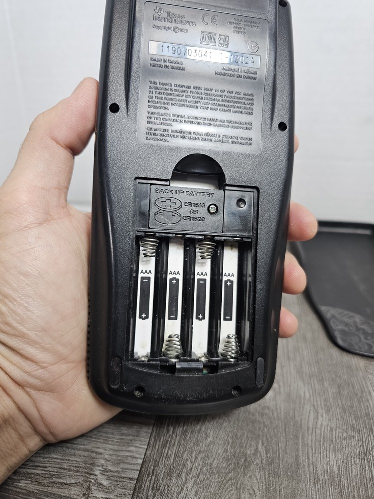 Texas Instruments TI-83 Plus Silver Edition Graphing Calculator TESTED Working