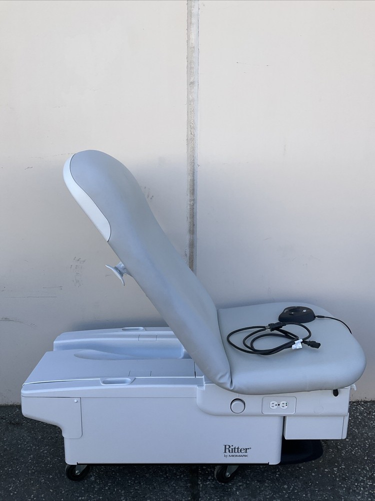 Ritter Midmark 224 Power Table ADA
