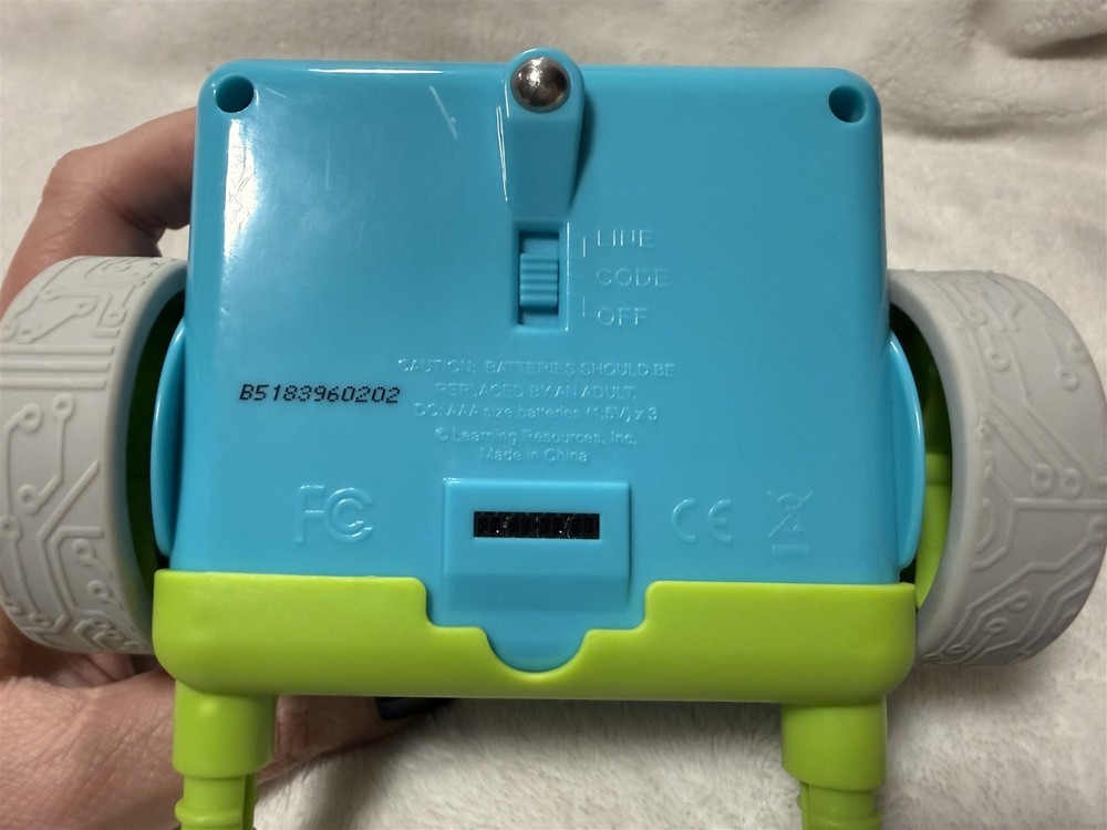 BOTLEY THE CODING ROBOT ONLY BY LEARNING RESOURCES STEM TOY