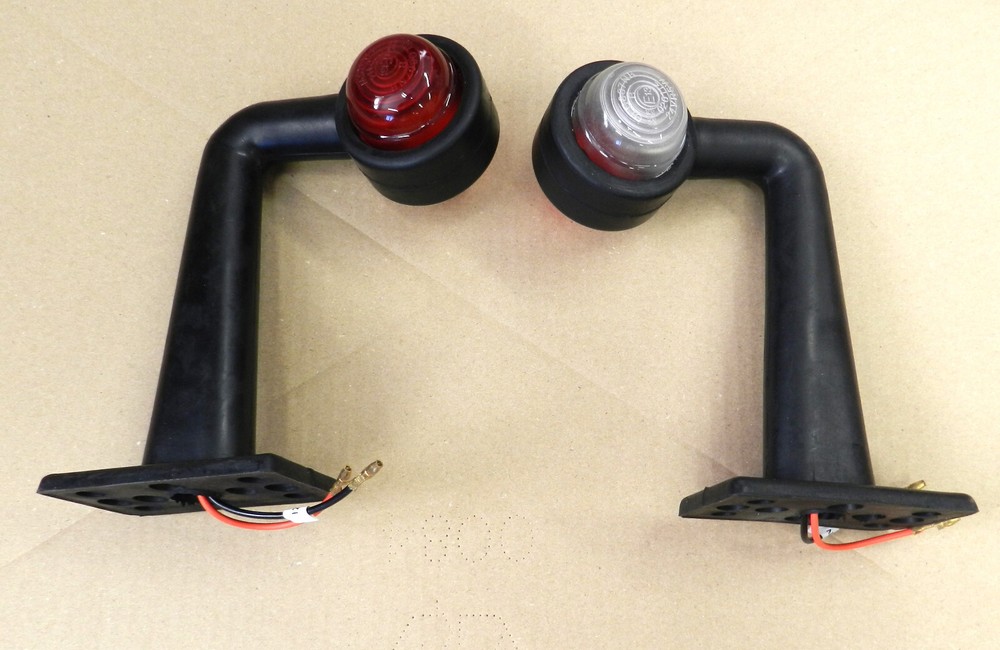 Rubber Marker Side Lights 12V  (1 Pair) - LI2850