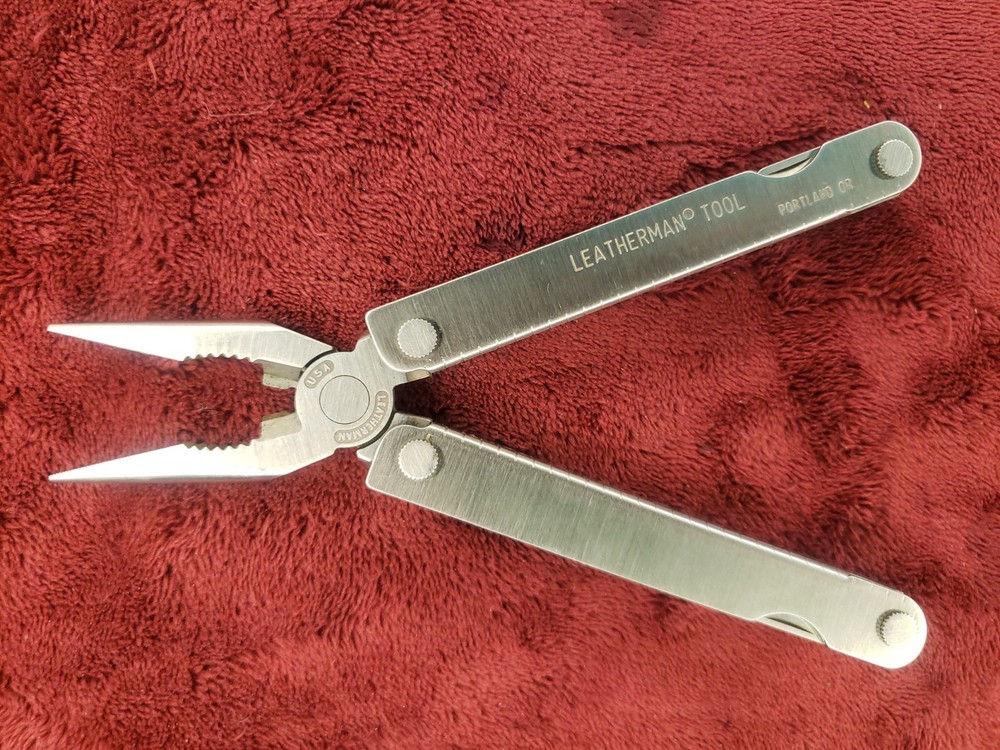Leatherman ~ PST Multi tool 0400 0600 Date Codes