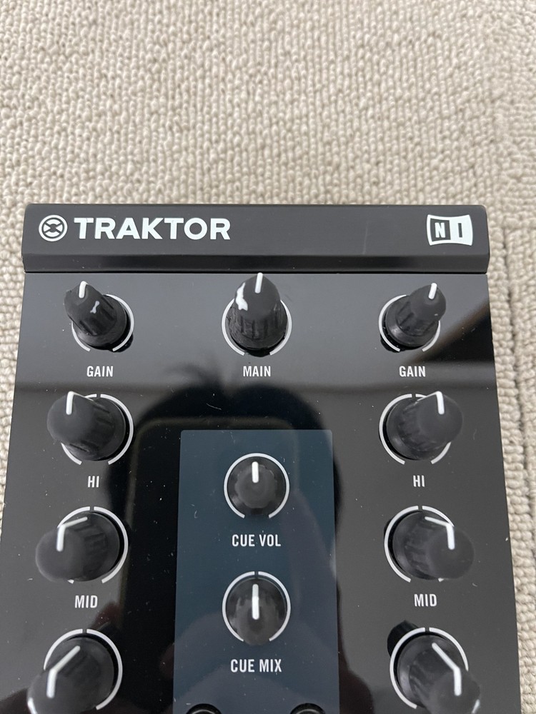 Native Instruments Traktor Kontrol Z1 DJ Mixing Interface with USB Cable and Box