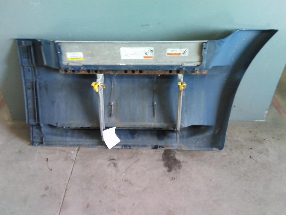 For 2018 FREIGHTLINER CASCADIA 125 SIDE FAIRING Left , IL