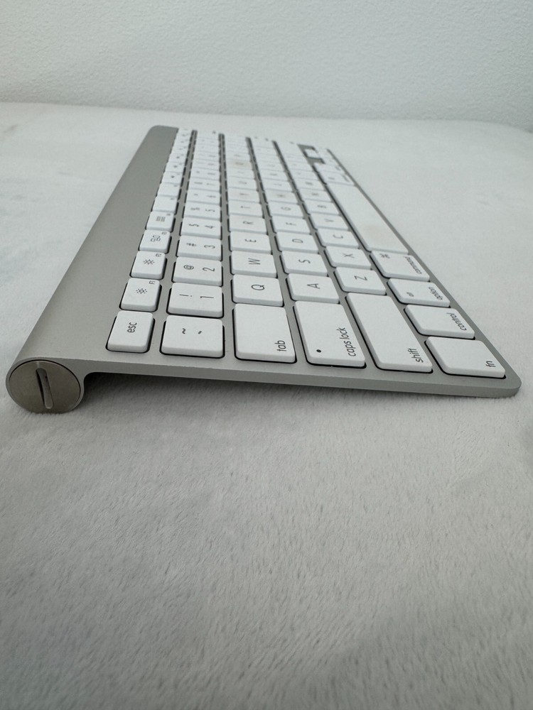 Apple Wireless Keyboard A1314 & Magic Mouse A1657 Sets –Tested & Great Condition