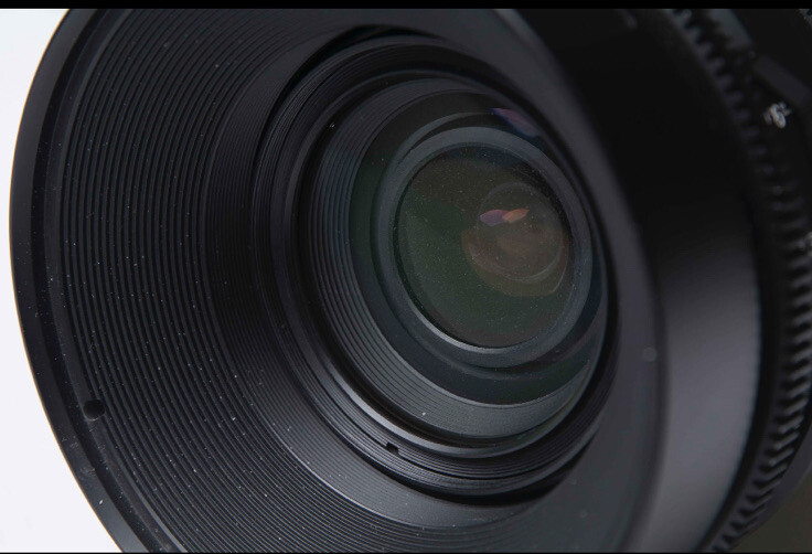 Red Camera Package (w Screen And 2 Lenses)