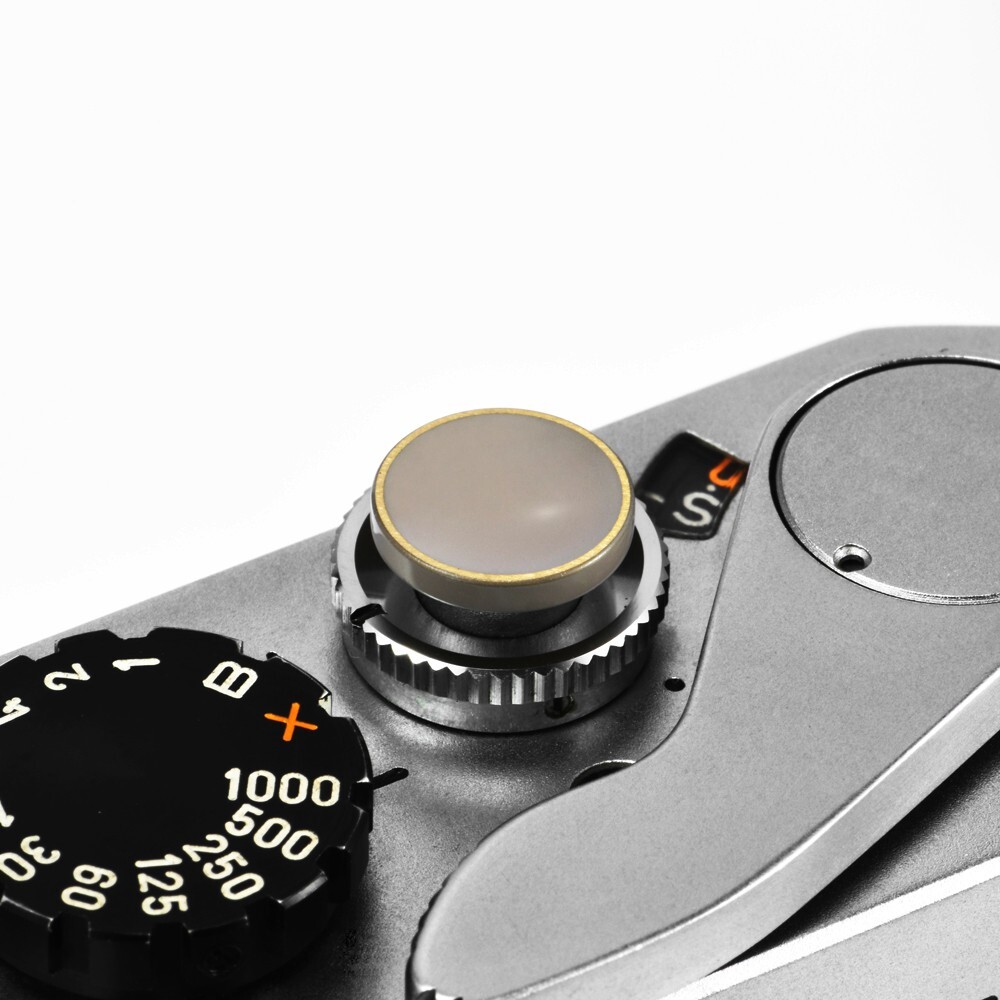 CAMERA SOFT SHUTTER RELEASE BUTTON GLOSSY MORANDI GREY W/ BRASSING / SRB-GMG-L
