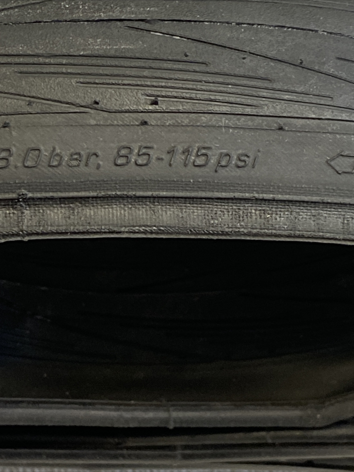 Schwalbe Lugano Folding Clincher Tires -a pair of tires -Two 700 x 25 Clinchers