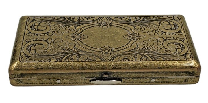 Victorian Style Cigarette Case Double Sided King & 100s Etched Pattern 4"x2"