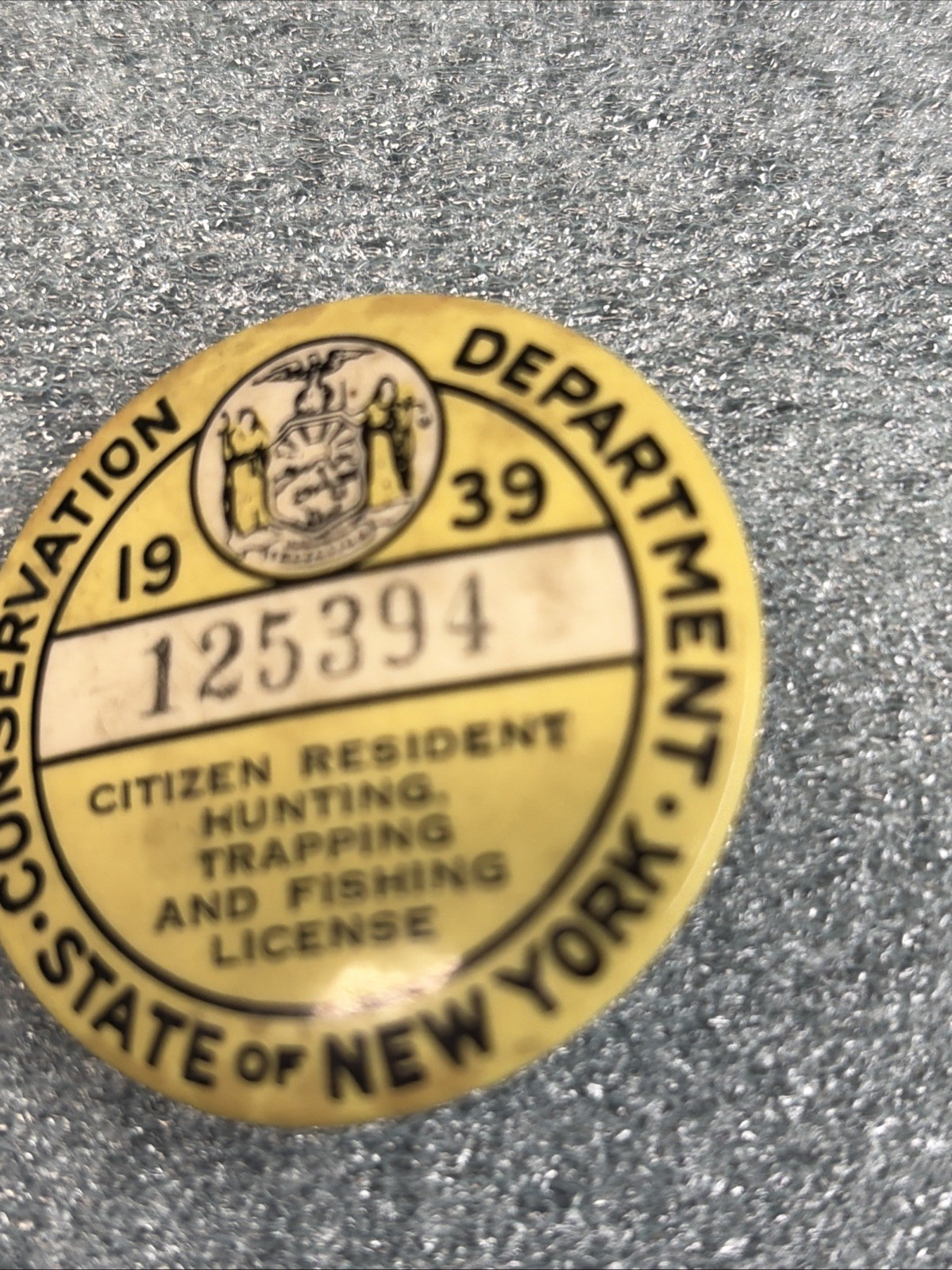 1939 New York State Citizen Resident Hunting Trapping Fishing License Button