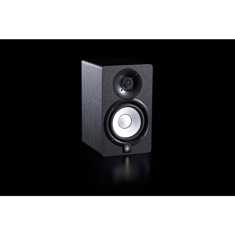 PreSonus Quantum ES4 Audio Interface w/Yamaha Studio Monitors/Cables/Stands HS5