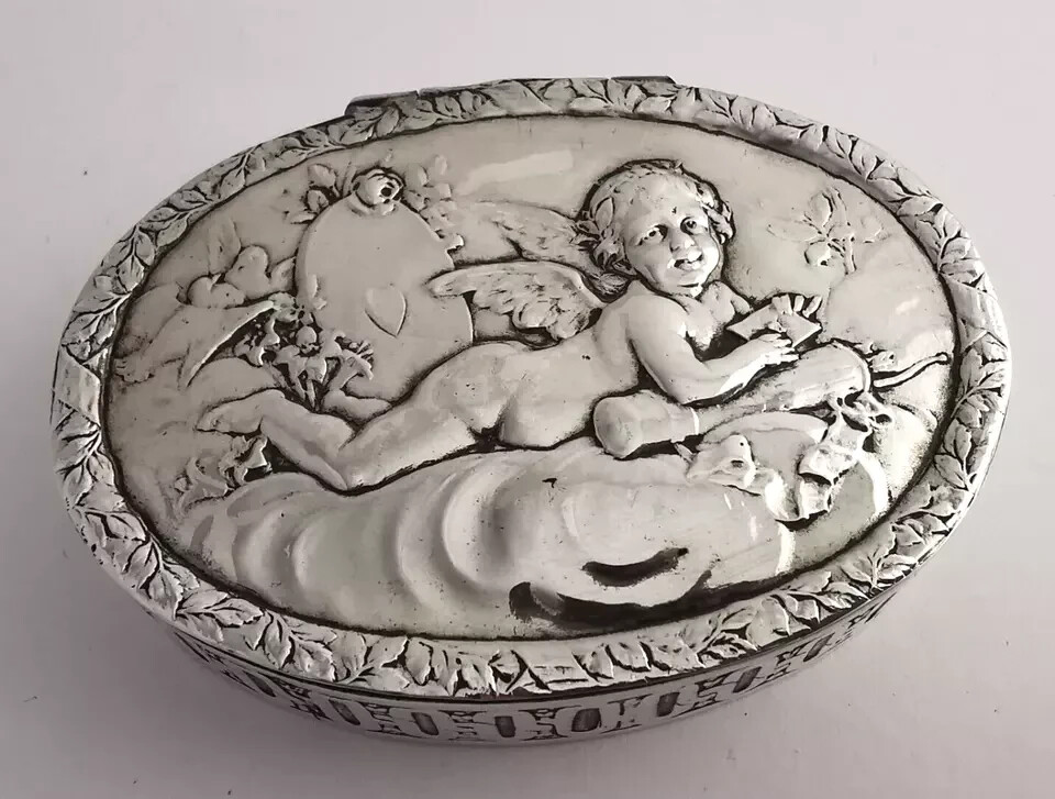 Berthold Muller Solid Silver Table Box - Chester 1901