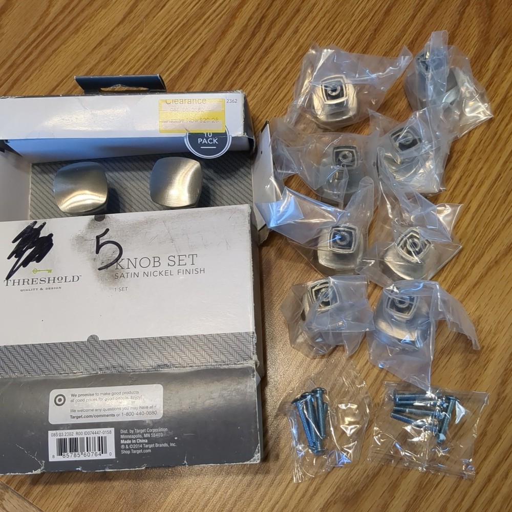 Threshold Square Satin Nickel Cabinet Knobs 10 Pack NIB