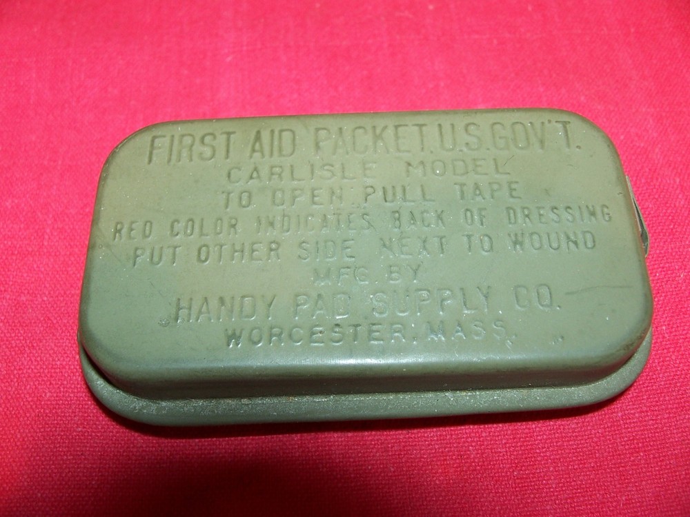 MINTY WWII Carlisle Bandage First Aid Packet US Gov Army GI Handy Pad Supply WW2