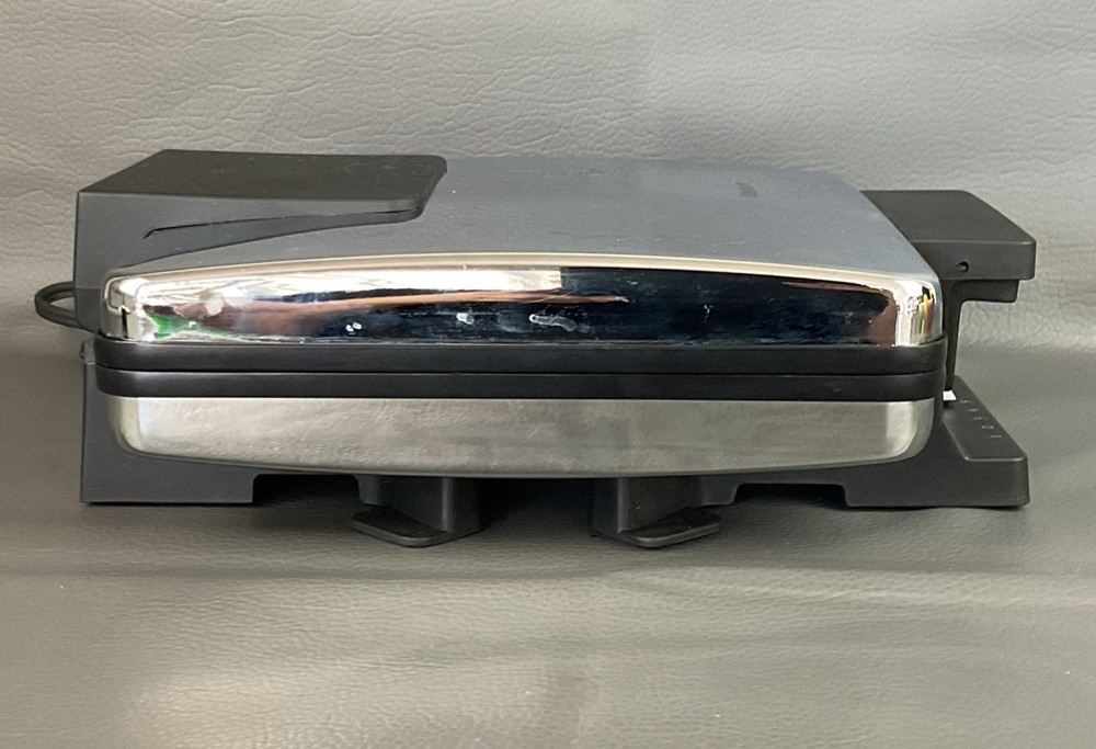 Cuisinart 4-Slice Belgian Waffle Maker Model WB-4SA