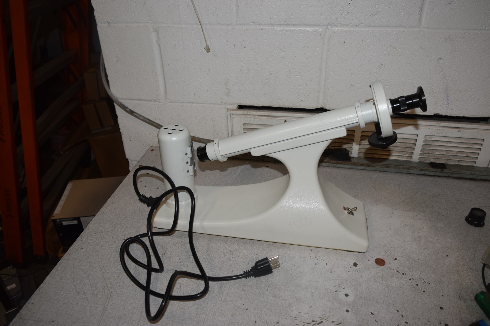 Azzota Corporation Disc Polarimeter