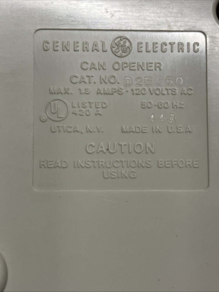 GE Spacemaker Can Opener Under Cabinet Style Mod. D2Ec60 Tested No Mount