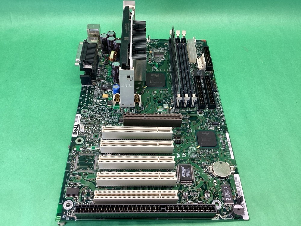 Vintage Dell Motherboard E139761 + Pentium III 3 CPU Processor + RAM - UNTESTED