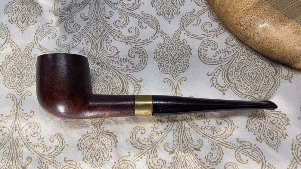 No Name estate pipe