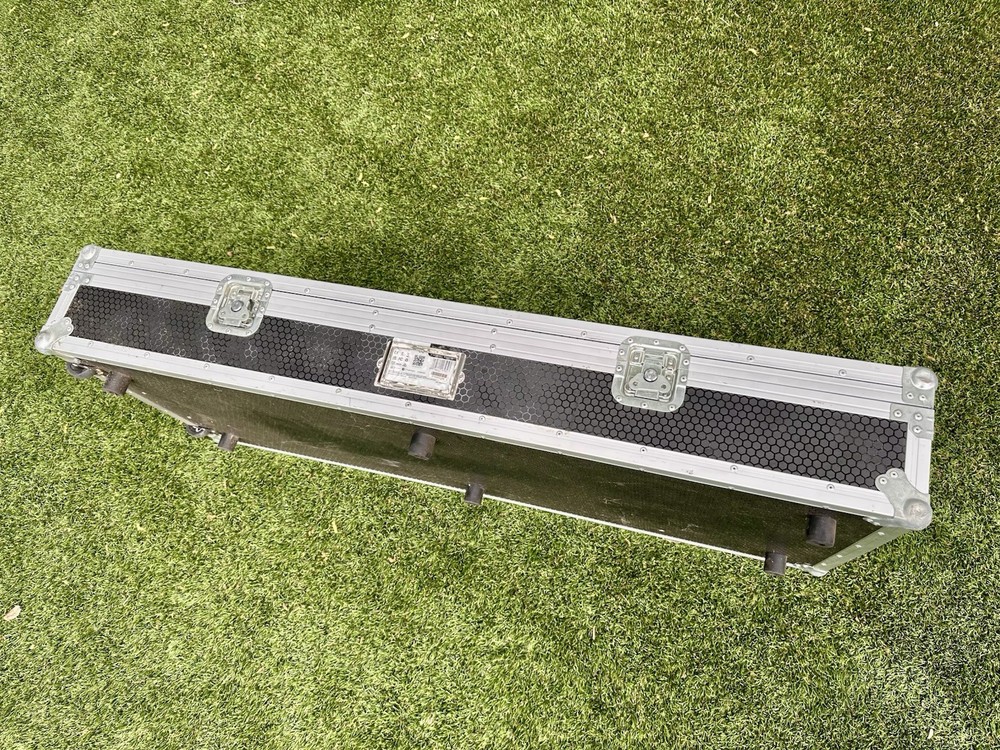 Aputure infinibar pb12 8 Light Kit (Empty Case)