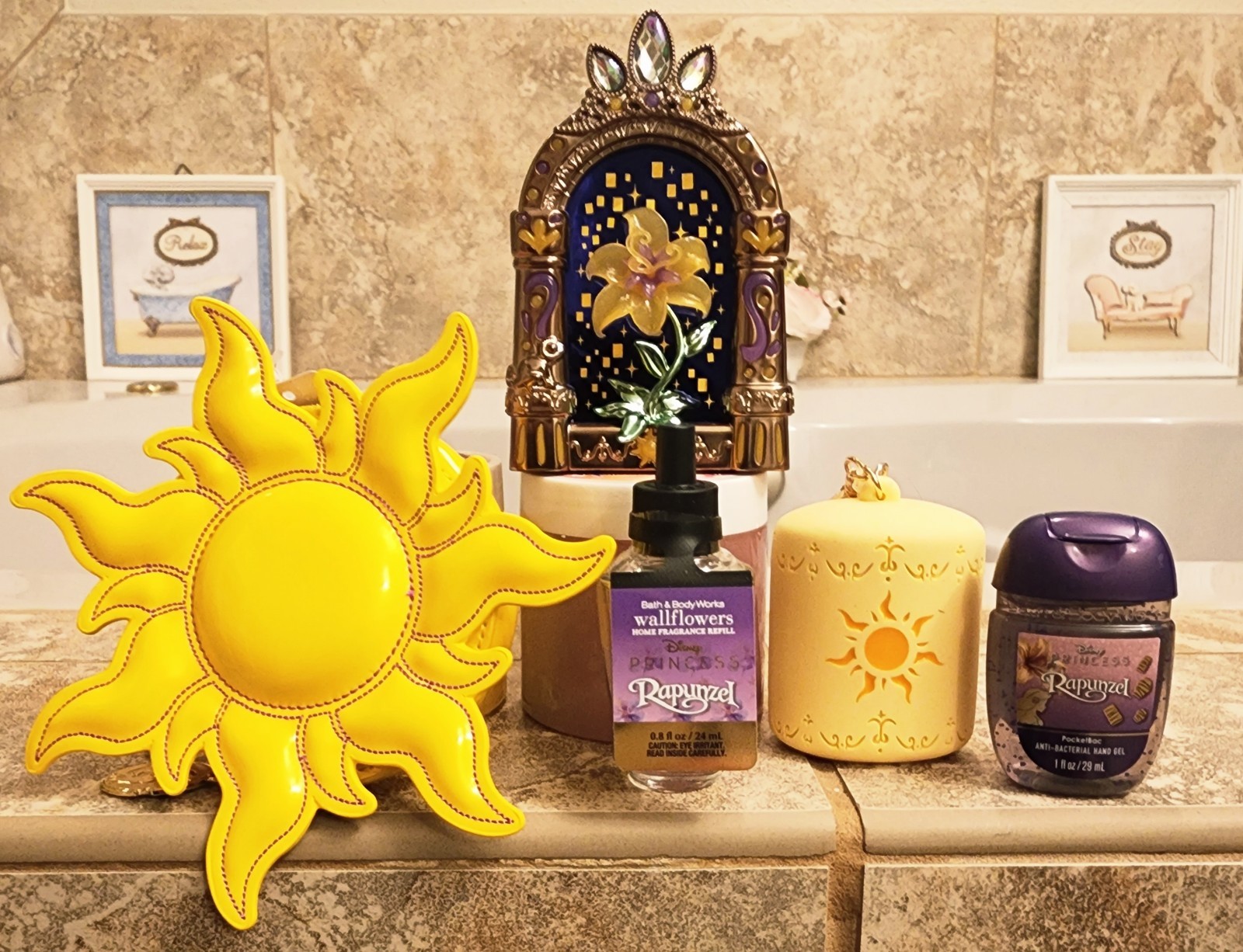 BBW Disney Rapunzel SOLD OUT 5PC PocketBac Holder/Wallflower Plug/Coin Purse NEW