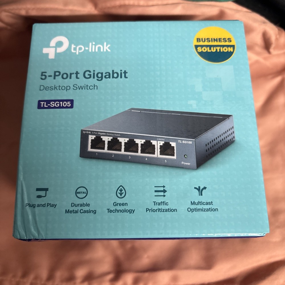 TP-LINK Technologies TP-Link (TL-SG105) 4-Ports External Switch