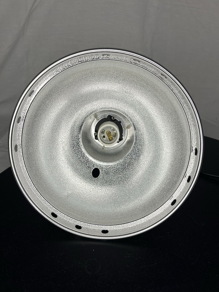 RPS Studio 8” Diameter Aluminum Reflector W/E-27 Ceramic Socket RS-4008 In Box