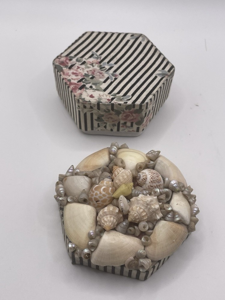 Natural Sea Shell Jewelry Trinket Box Assorted Shells Red Lined Lidded