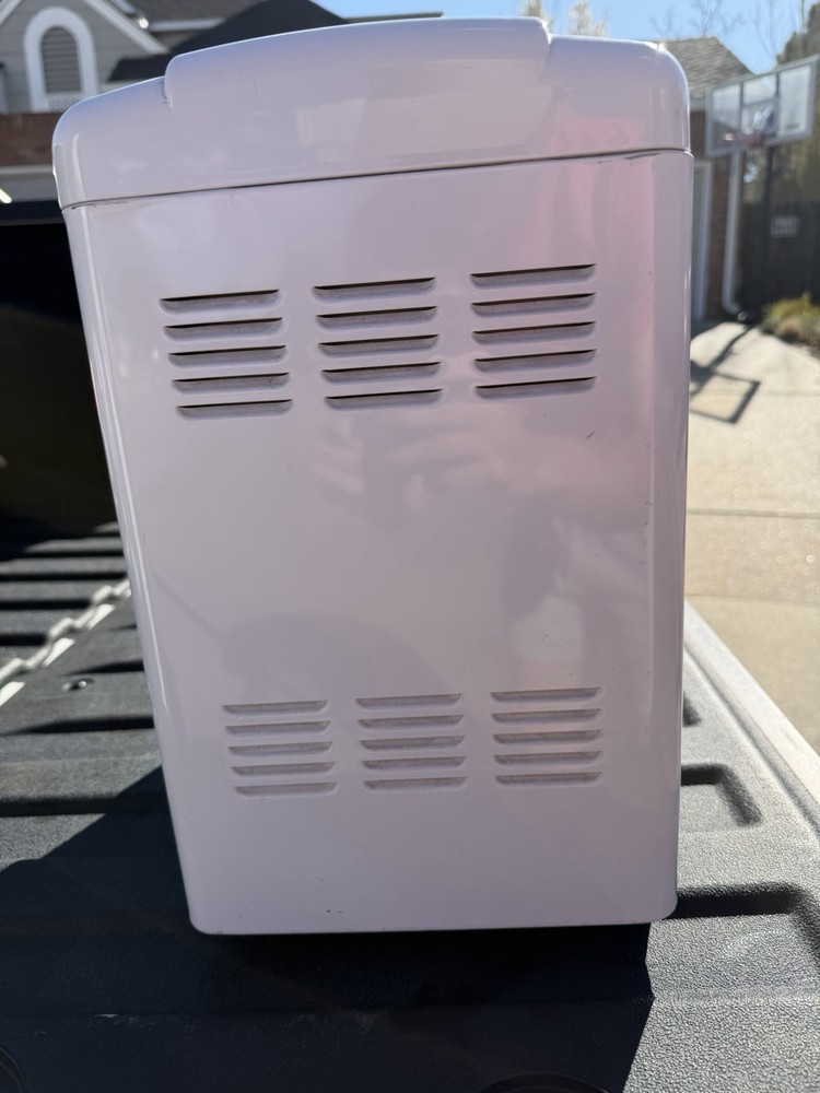 Oster 5839 Automatic Bread Maker Machine 520W 120V – No Bread Pan