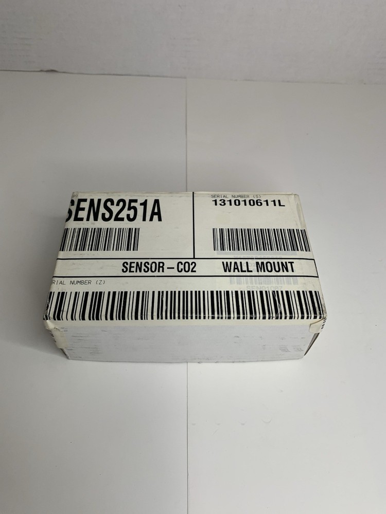Trane CO2 Sensor BAYSENS251A Wall Mount New In Box