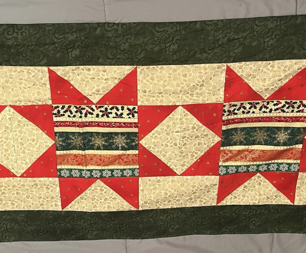Quilted Patchwork Cotton Runner Handmade Star Pattern 17.5”x42” Red Green New