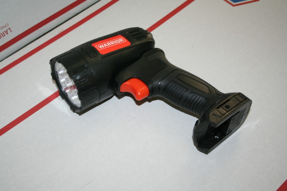 New Warrior 12 V lithium-ion LED Flashlight -Bare tool, no battery