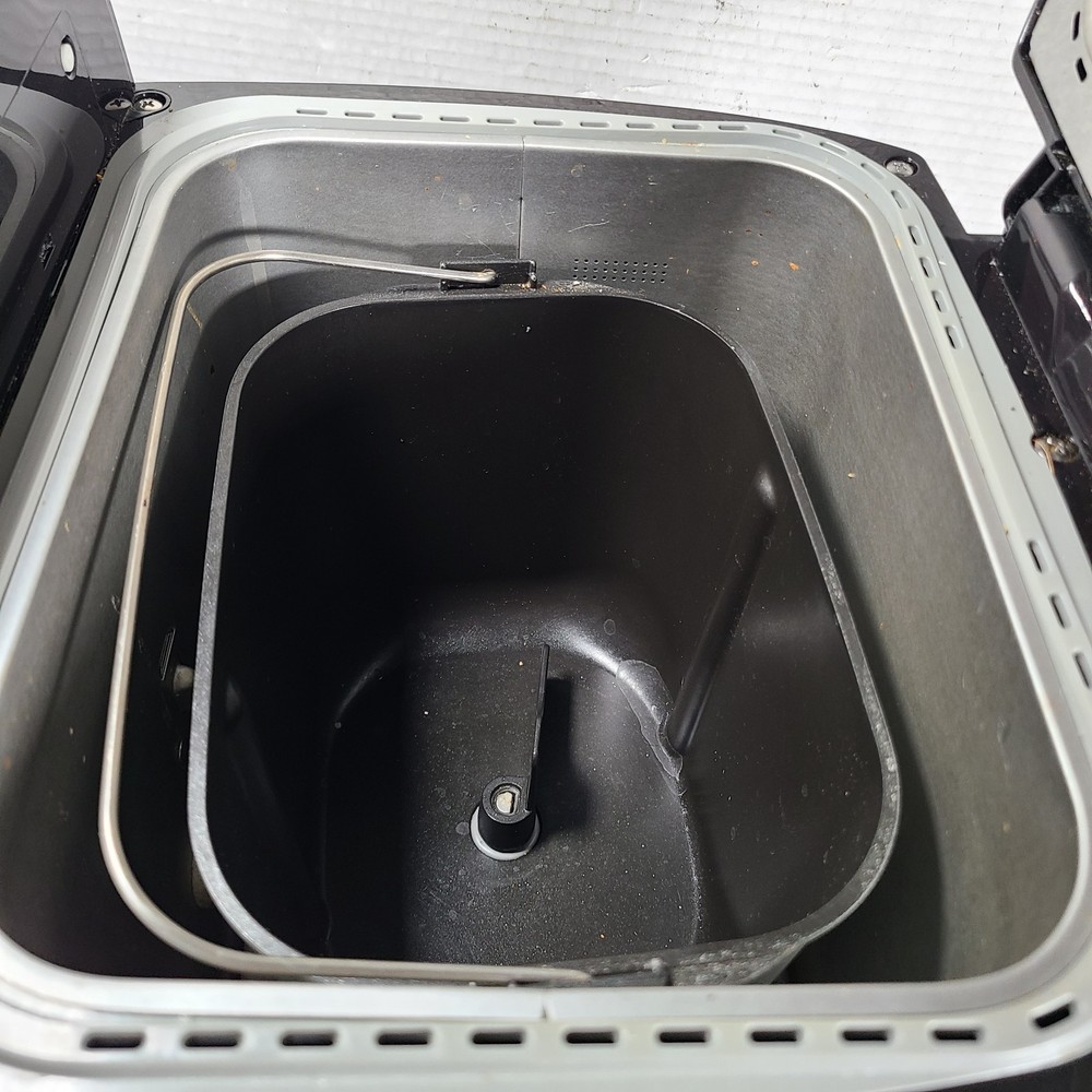 Panasonic SD-YR2500 Automatic Bread Baking Machine W/ Auto Yeast/Fruit Dispenser