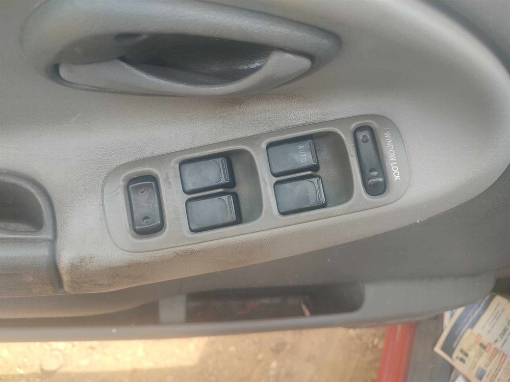 TRACKER 2003 Fuse Box Cabin 6701