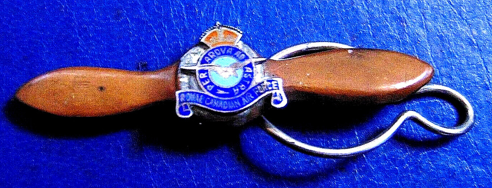 RCAF propeller CANADA WW2  tie clip copper ?