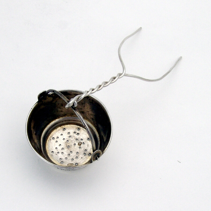 Russian Engraved Tea Strainer Basket 84 Standard Silver 1900