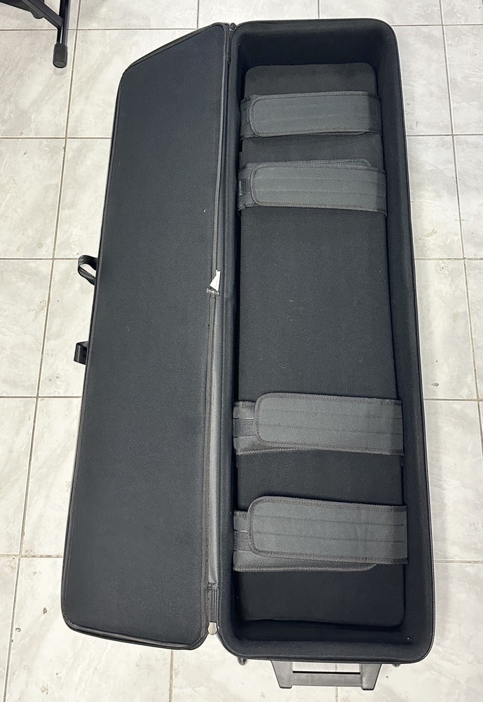 Pearl Hard Case w/ Rollers for EM1 malletSTATION Excellent Condition