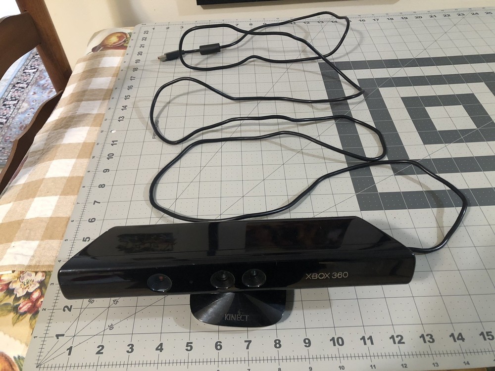 Model 1414 June 2007 Official Microsoft Xbox 360 Kinect Motion Sensor Bar