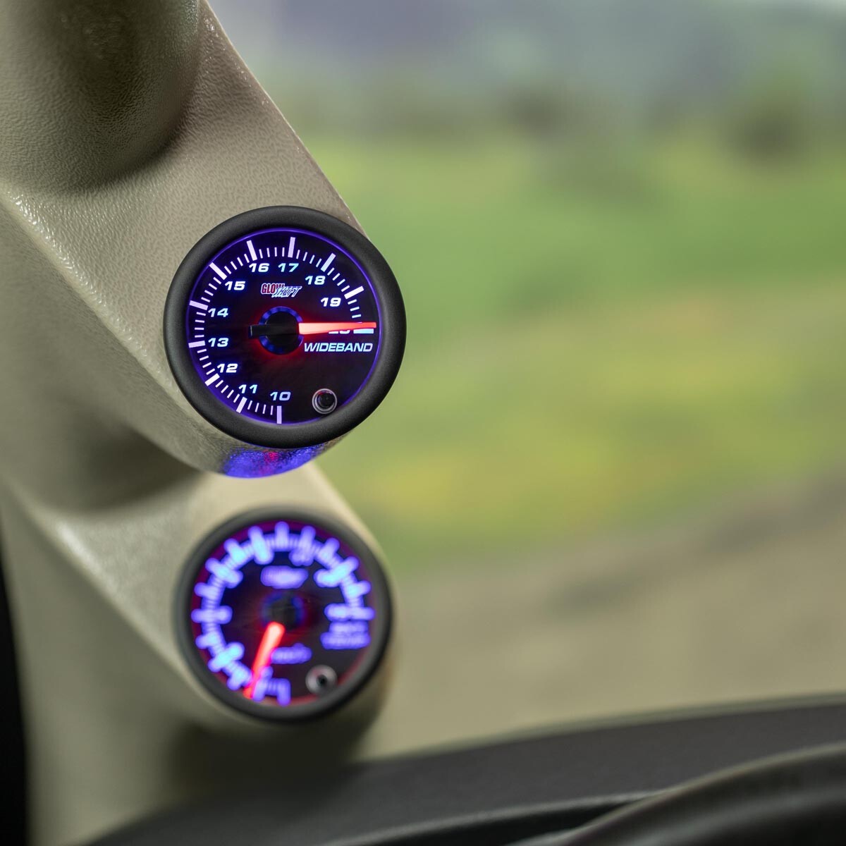 GlowShift Black 7 Color Needle Wideband Air/Fuel Ratio AFR Gauge w Data Logging