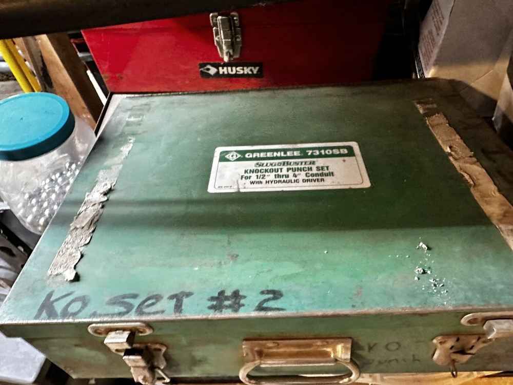 Greenlee Slug-Splitter Hydraulic Knockout Punch Set