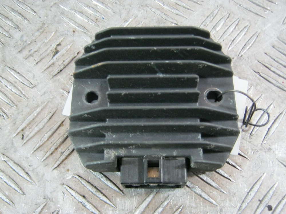 2008 YAMAHA YZF R125  RECTIFIER REGULATOR