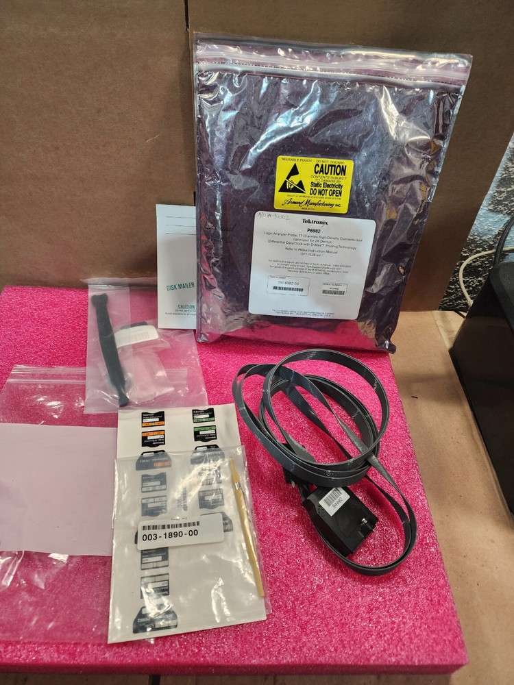 Tektronix P6982 17-Channel Logic Analyzer Probe Unit #1
