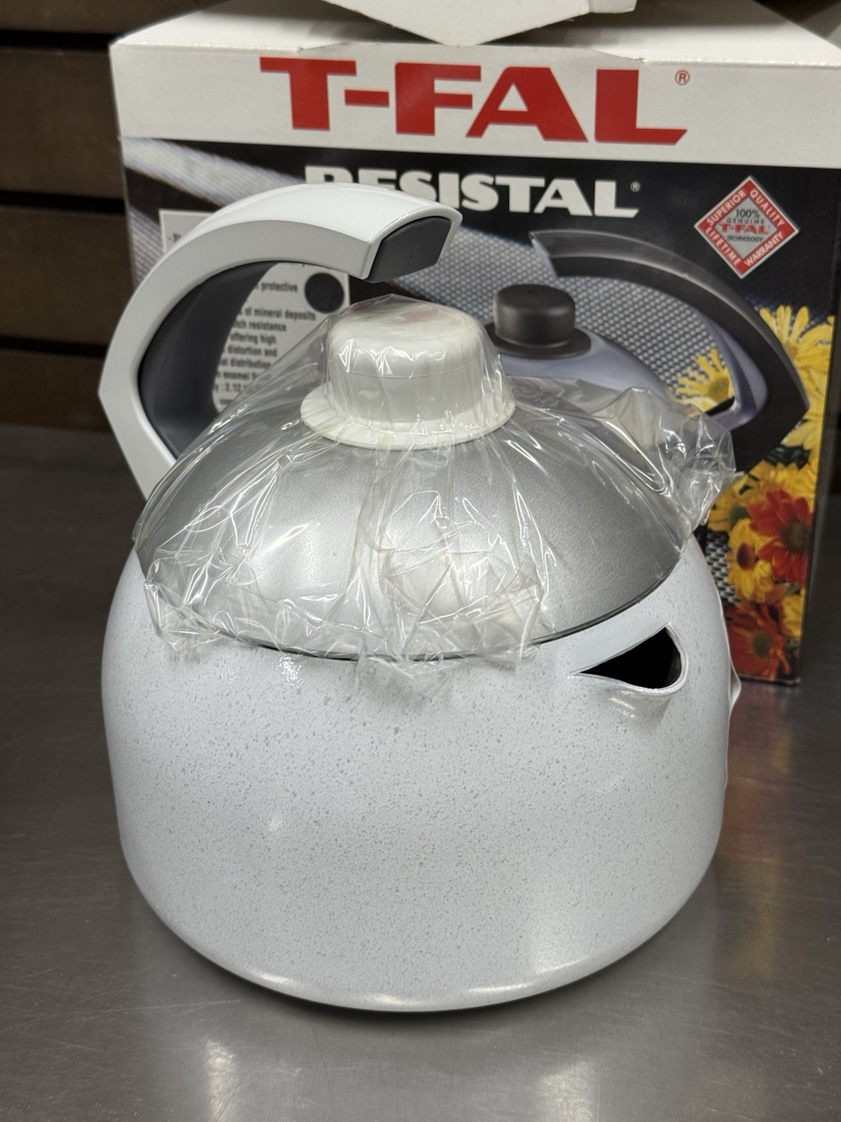 Vintage T-FAL Resistal Kettle Tea Pot White Speckled - 2 Quart - New