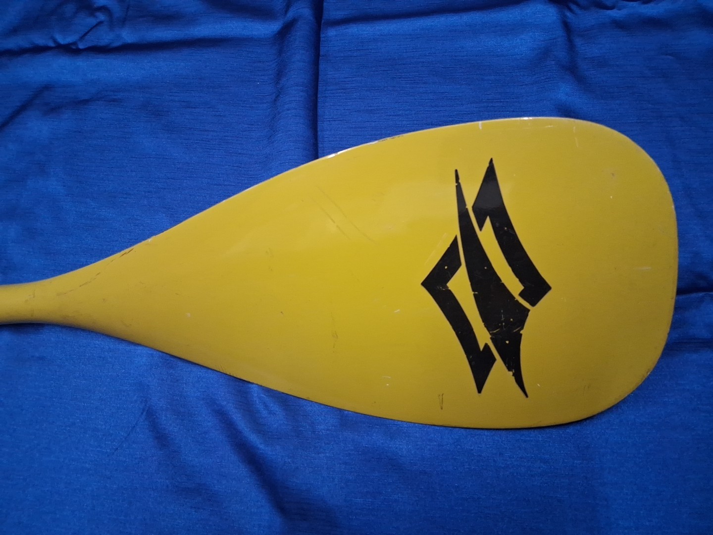 Naish Hele 8.5 2 Piece Adjustable SUP Lightweight, Floating Paddle Board Paddle