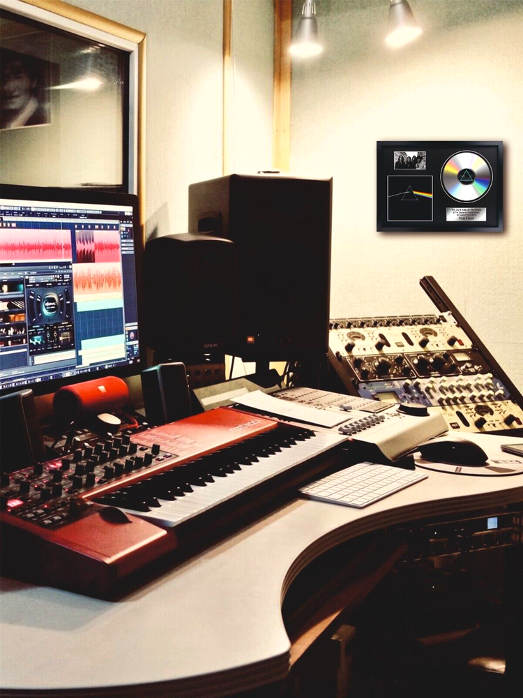 Kiss – Destroyer / Memorabilia / Souvenir in black frame / Rock / interior decor