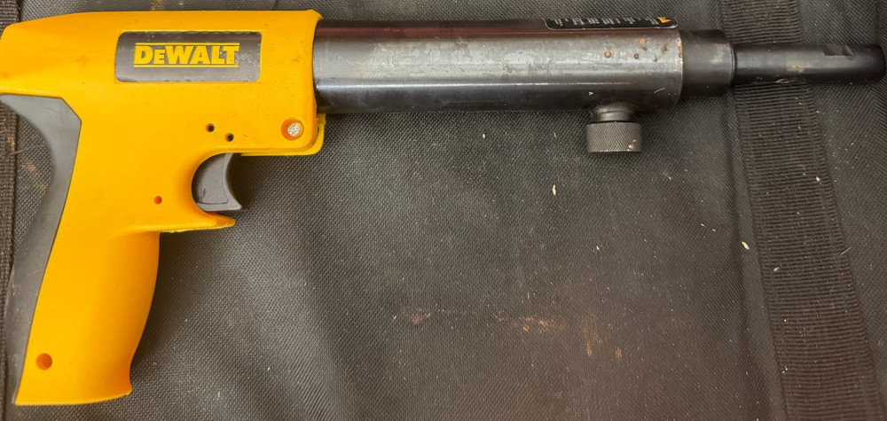 DEWALT Single Shot .22 Caliber Powder Actuated Trigger Tool
